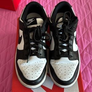 Women’s Nike Dunks